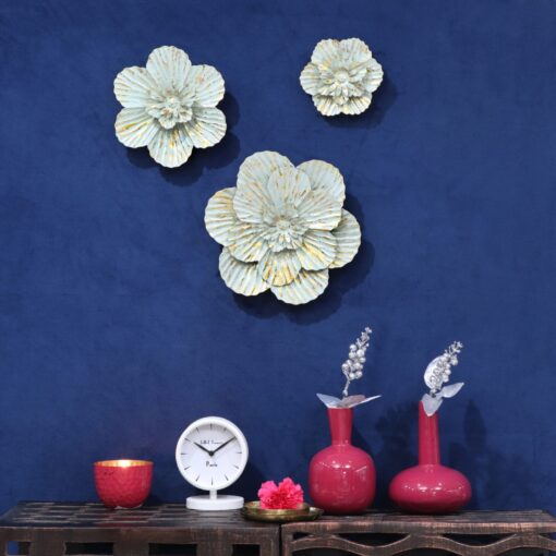 Modern solid floral wall décor